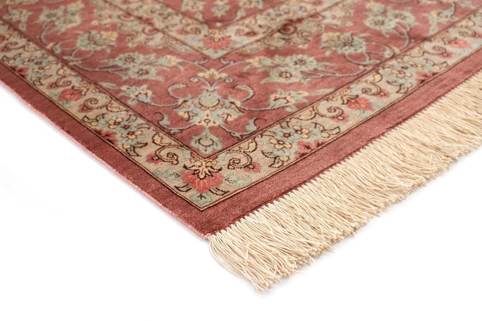 4' 4 x 6' 8 Ghom Silk Rug
