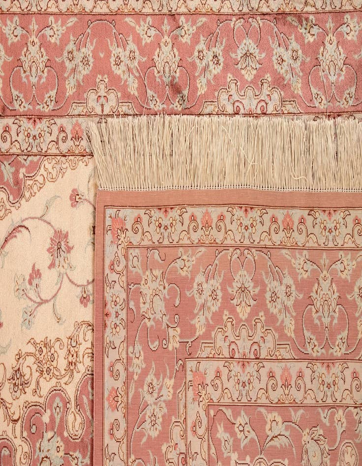 Detail image of 4' 4 x 6' 8 Ghom Silk Rug