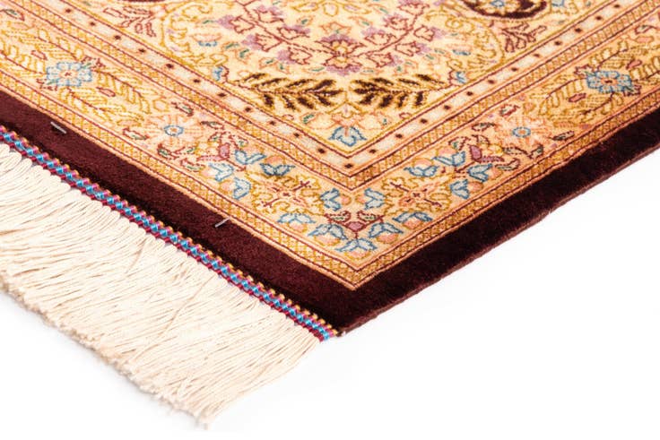 Detail image of 5' 3 x 7' 8 Ghom Silk Rug