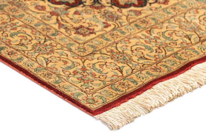2' 7 x 4' Ghom Silk Rug