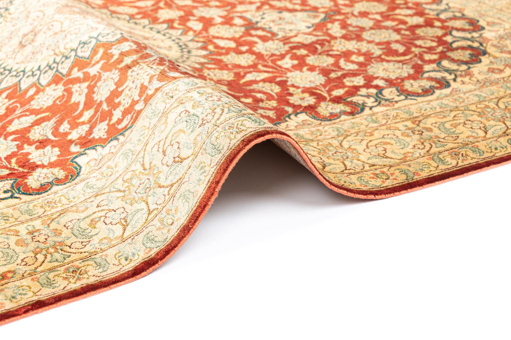 2' 7 x 4' Ghom Silk Rug