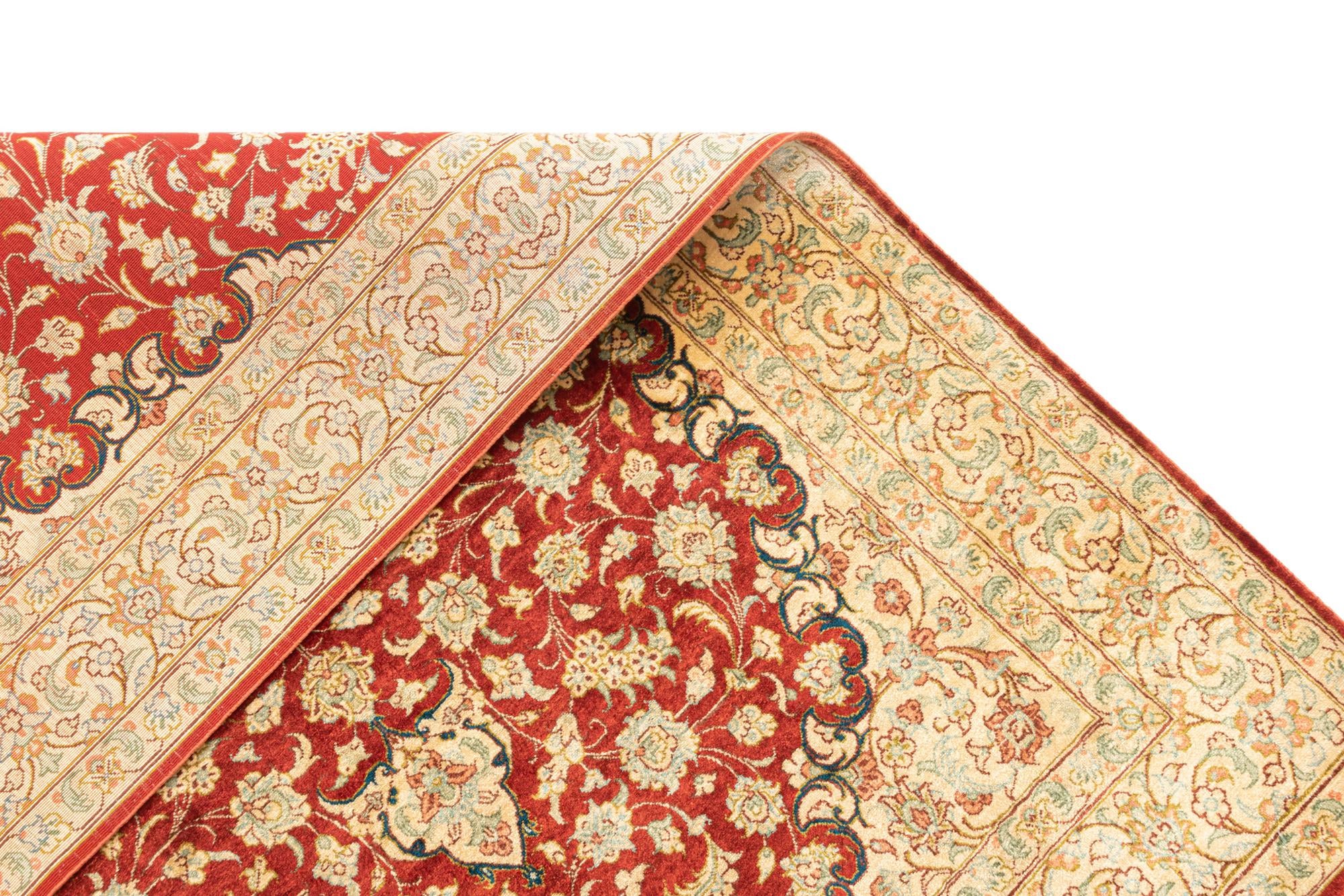 2' 7 x 4' Ghom Silk Rug