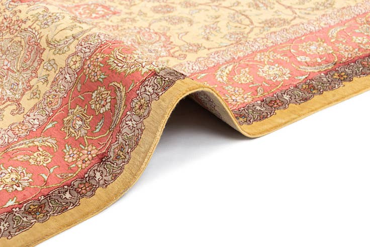 Detail image of 3' 4 x 4' 11 Ghom Silk Rug