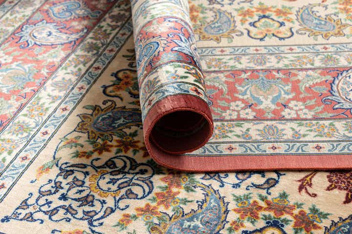 130cm x 200cm Ghom Silk Rug