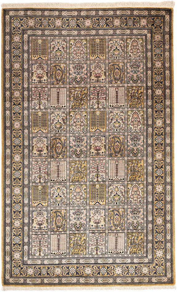 Detail image of 95cm x 155cm Ghom Silk Rug