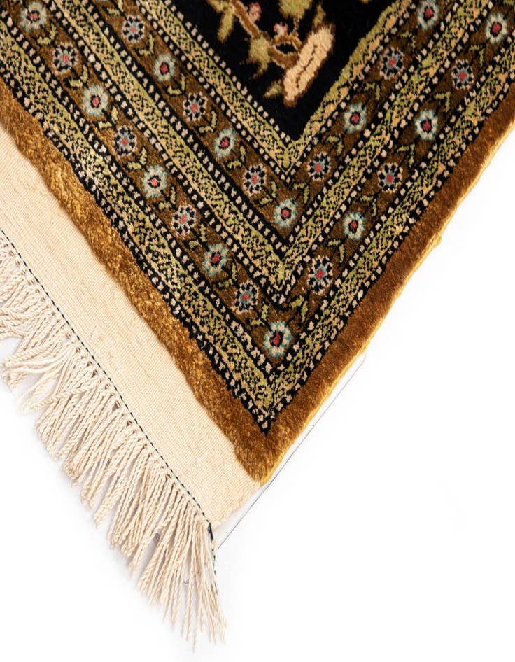 Detail image of 2' 11 x 4' 3 Ghom Silk Rug