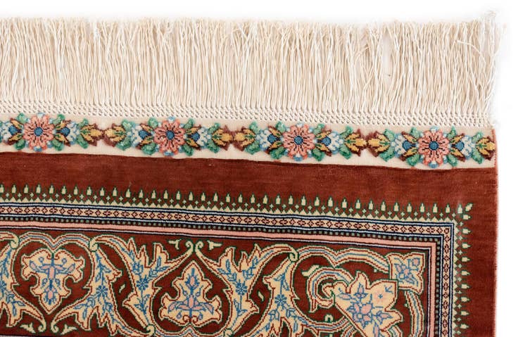 Detail image of 4' 4 x 6' 9 Ghom Silk Rug