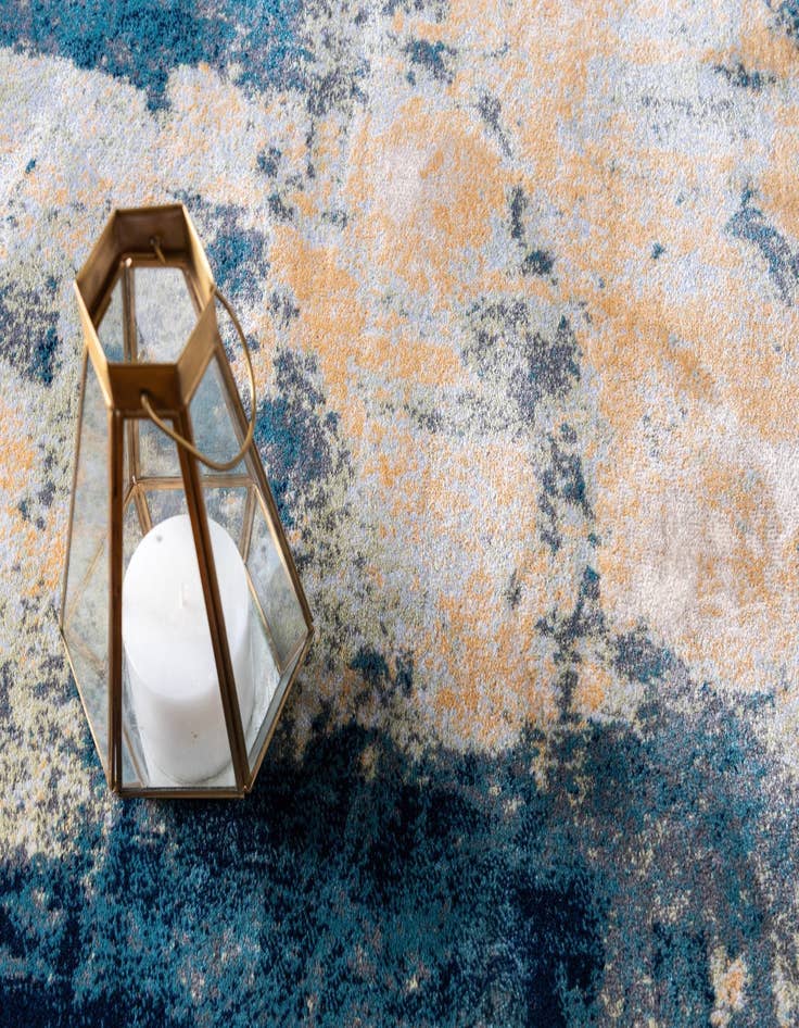 Detail image of 5' x 8' Gossamer Rug