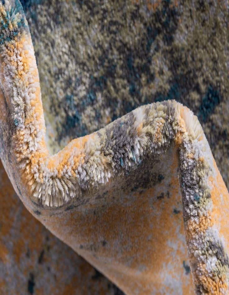 Detail image of 5' x 8' Gossamer Rug