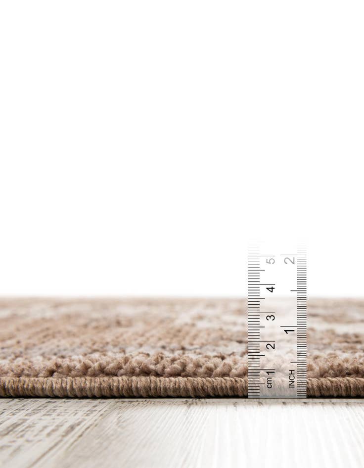 Detail image of 5' x 5' Grand Tradition Rug