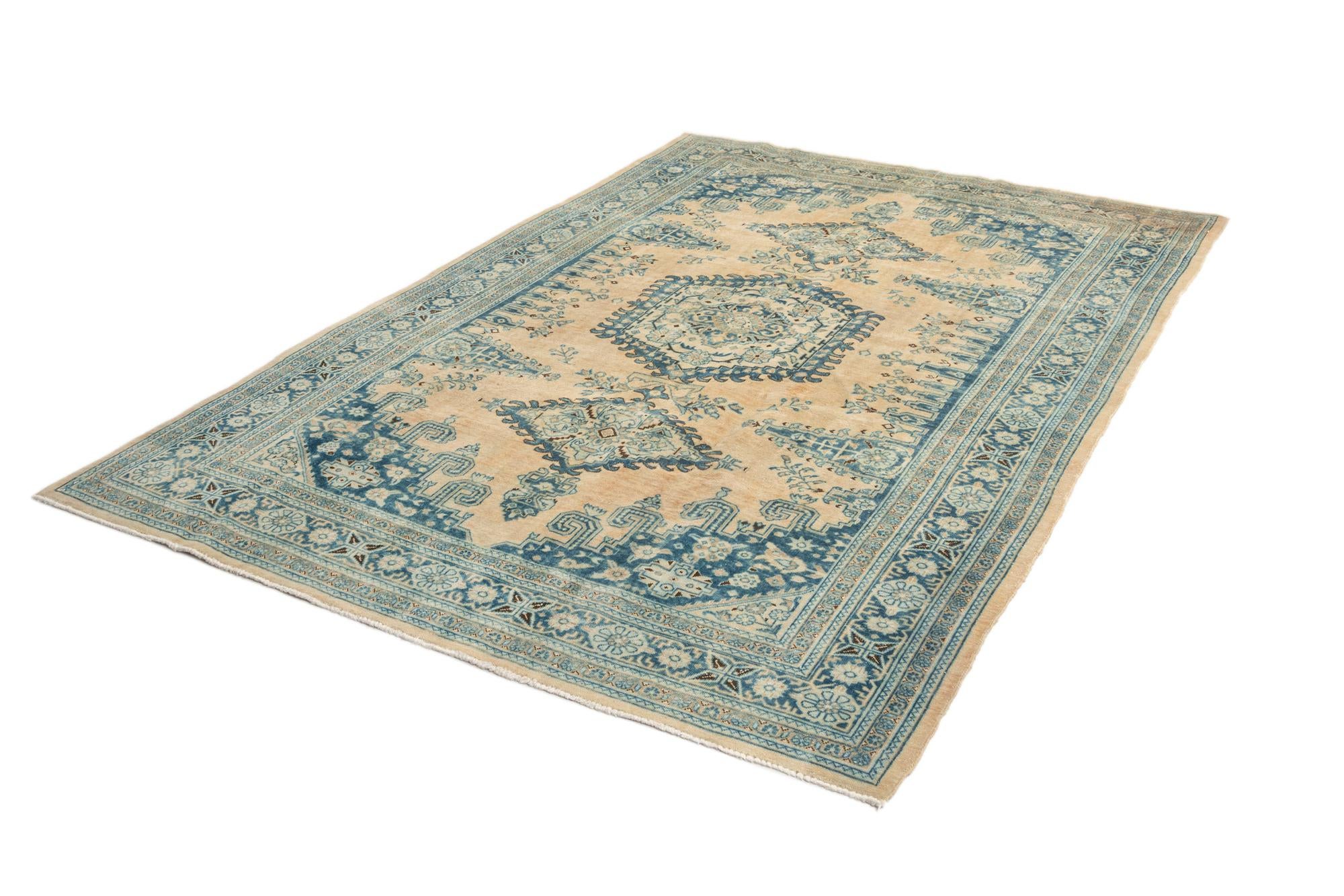 7' 2 x 11' 1 Hamedan Wool Rug