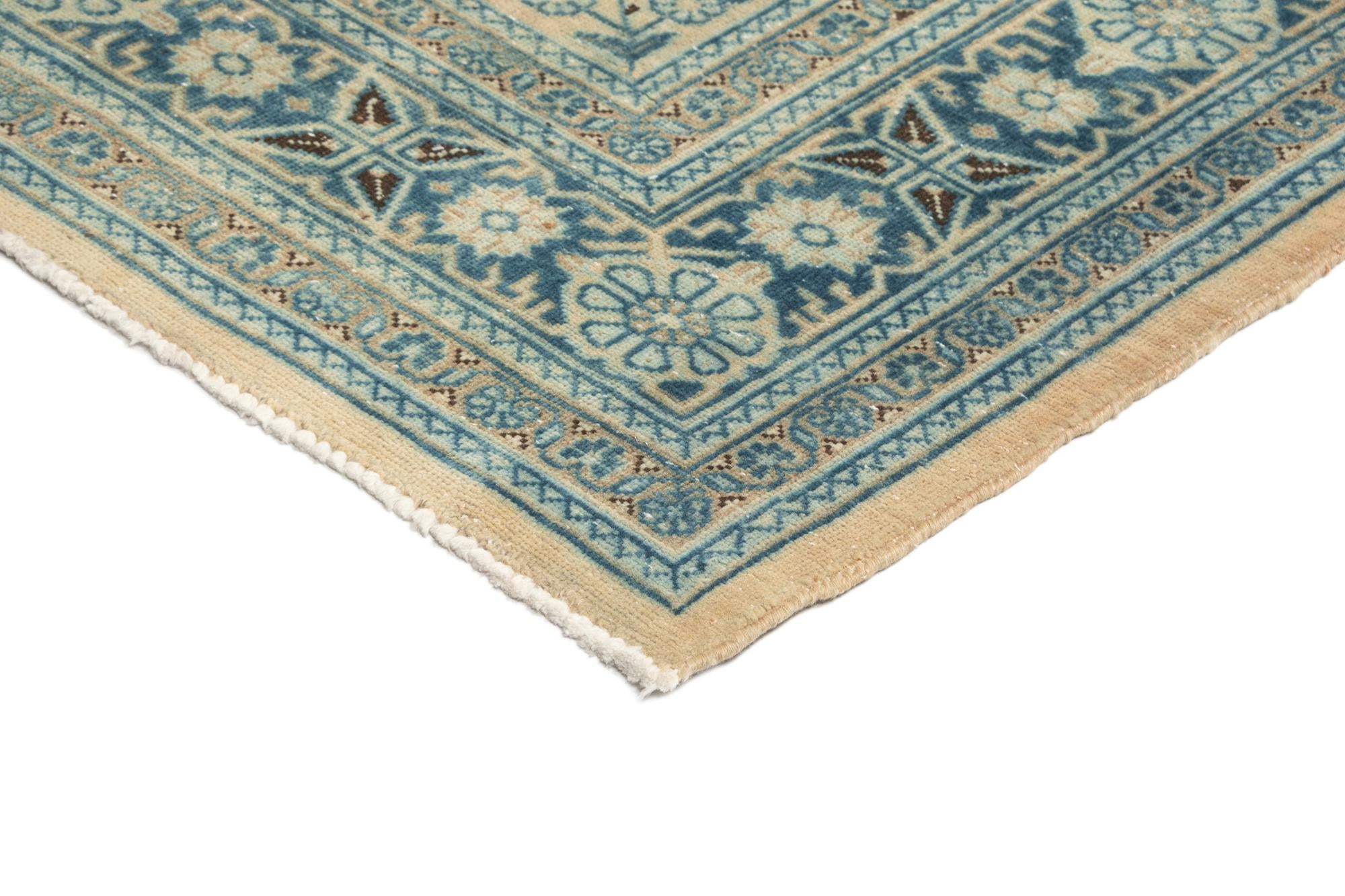 7' 2 x 11' 1 Hamedan Wool Rug