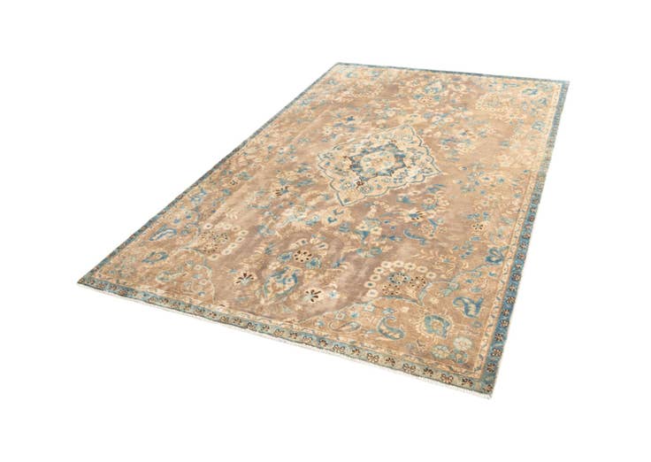 Detail image of 5' 6 x 8' 3 Hamedan Rug