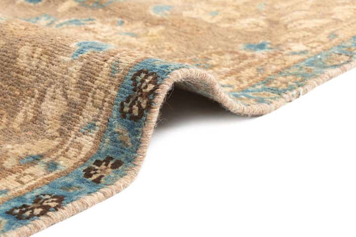 5' 6 x 8' 3 Hamedan Rug