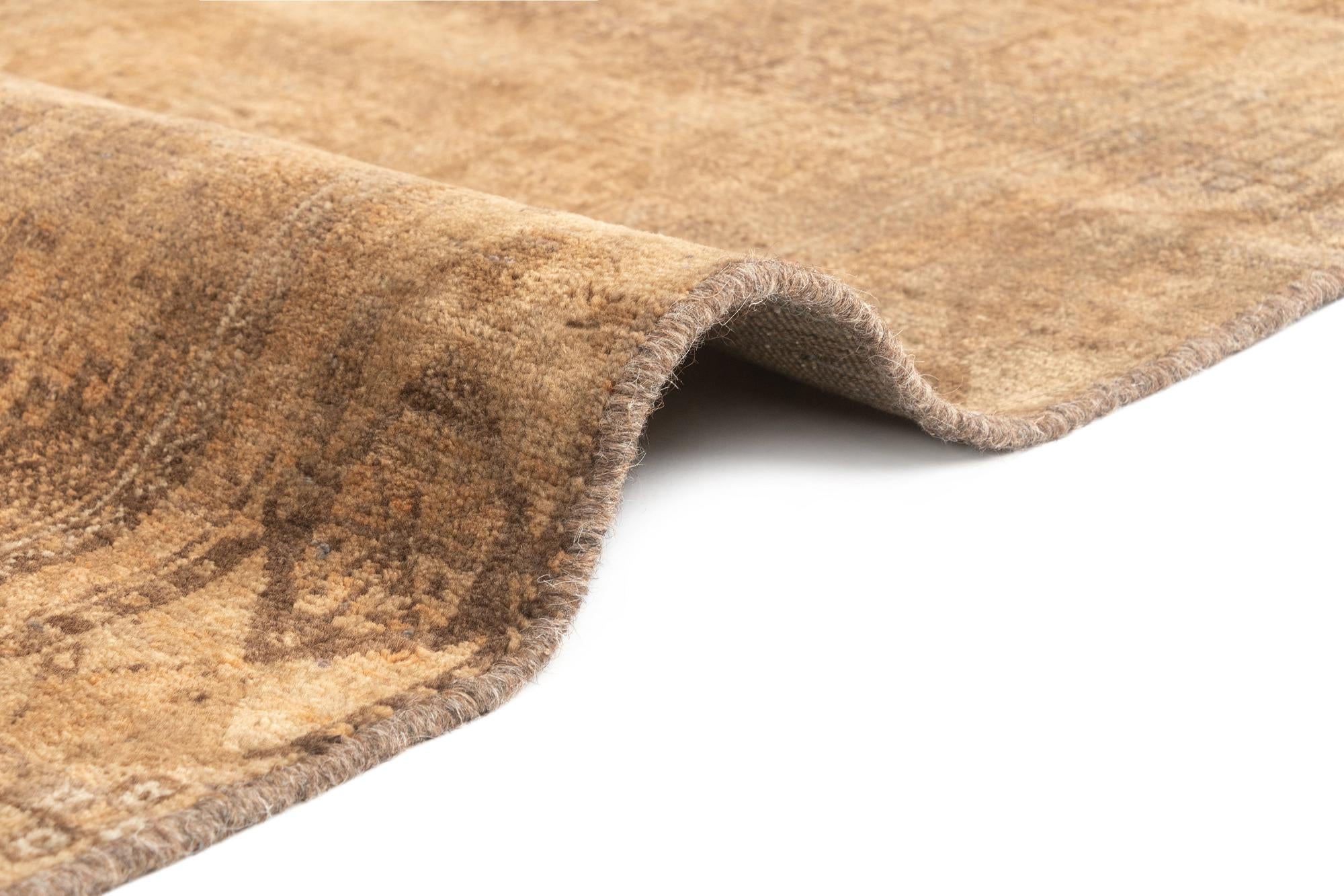 2' 9 x 5' 4 Hamedan Rug