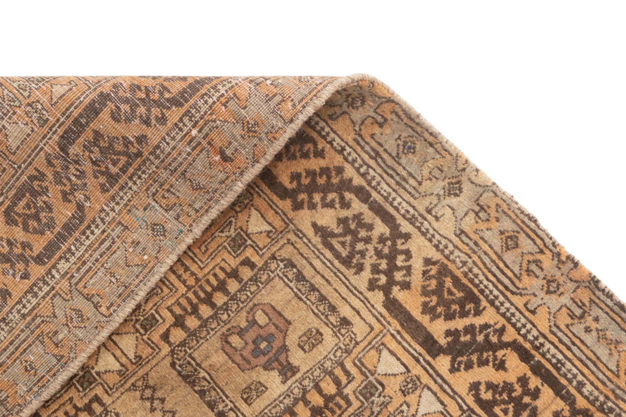 2' 11 x 5' 3 Hamedan Rug