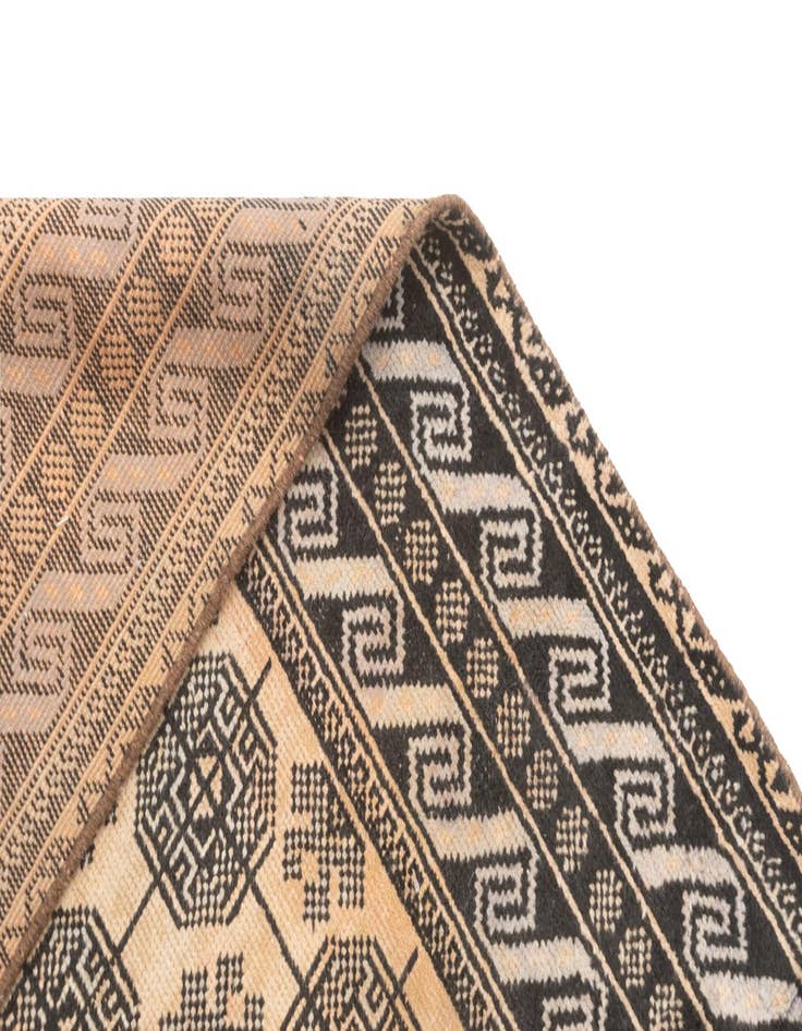 Detail image of 3' 7 x 6' 10 Hamedan Rug