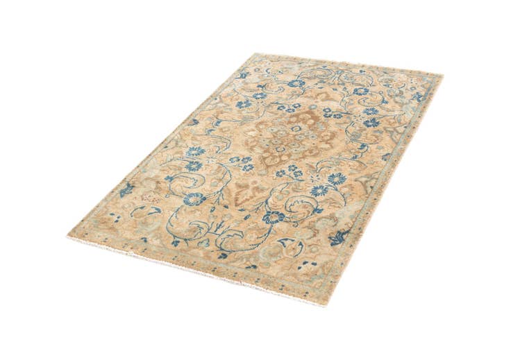 Detail image of 3' 2 x 5' 7 Hamedan Rug
