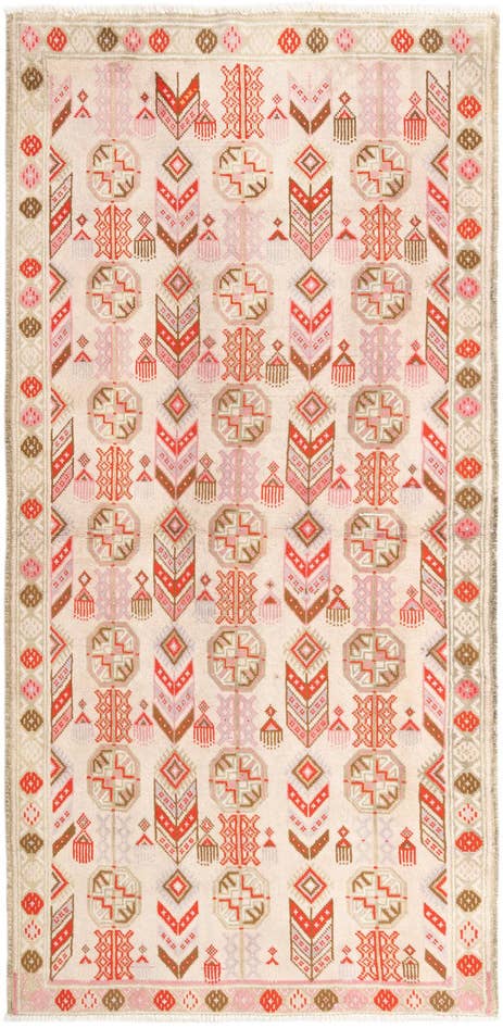 Detail image of 4' 1 x 8' 4 Hamedan Rug