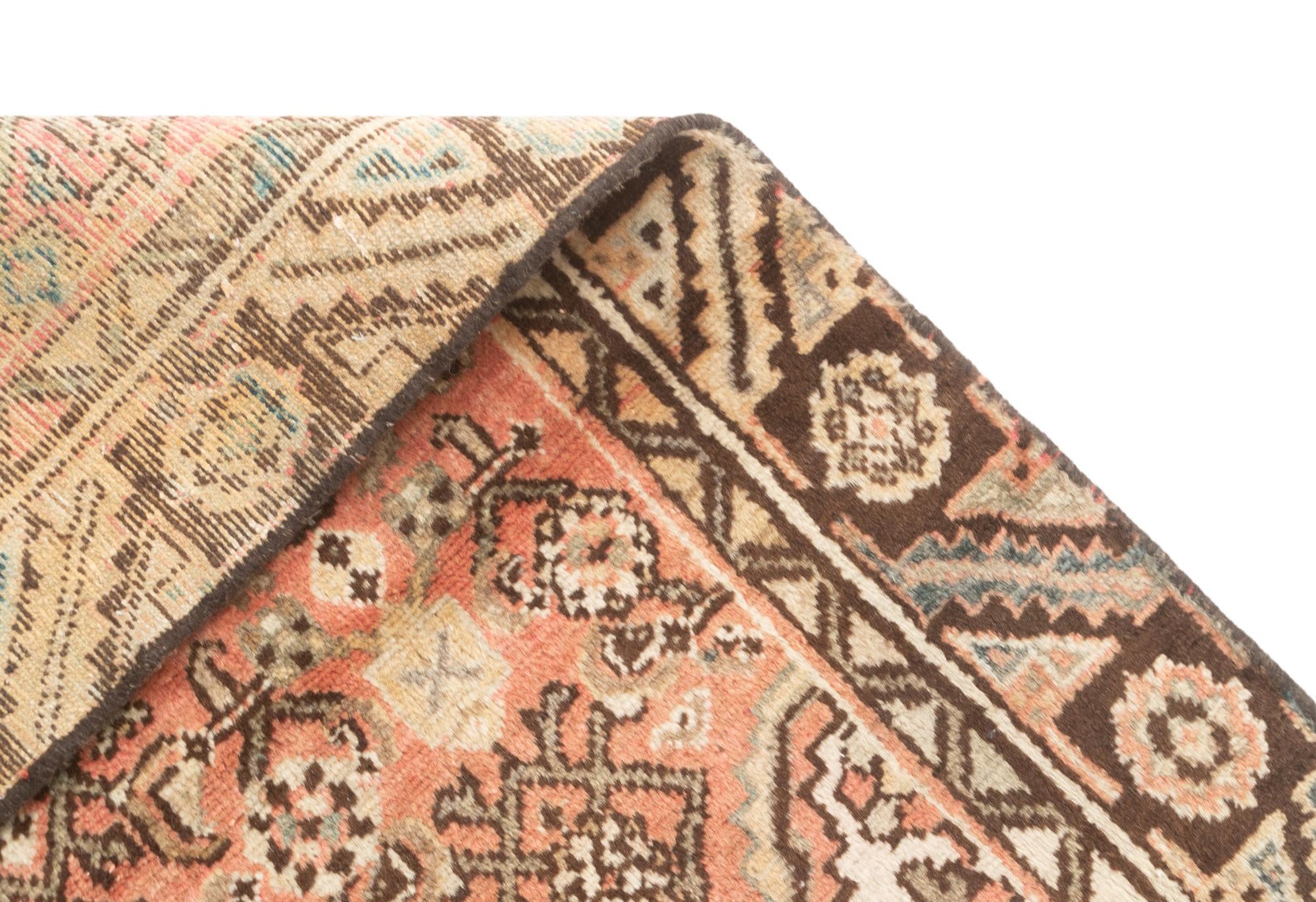 3' 4 x 4' 2 Hamedan Rug