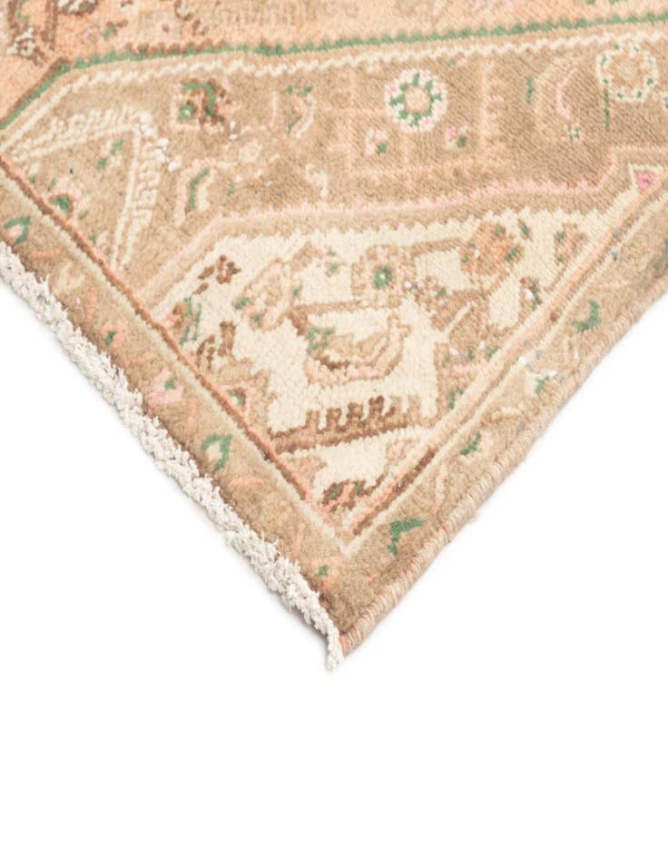 Detail image of 4' 2 x 7' 6 Hamedan Rug