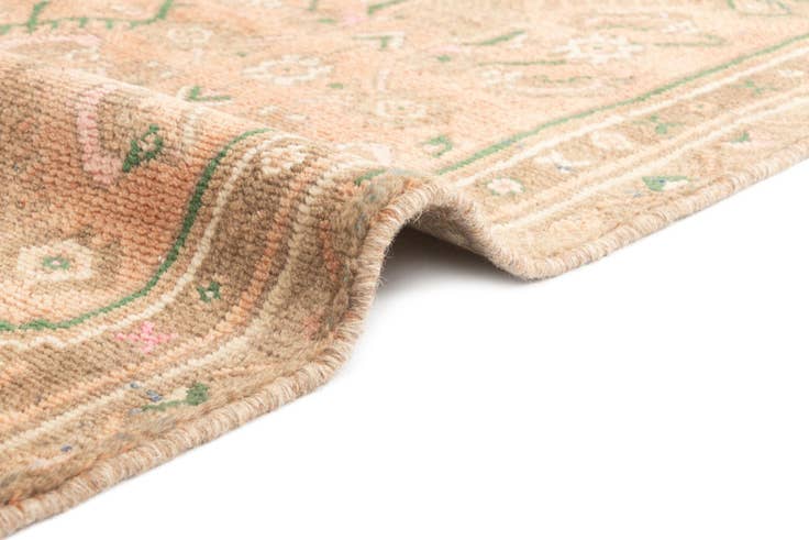 Detail image of 4' 2 x 7' 6 Hamedan Rug
