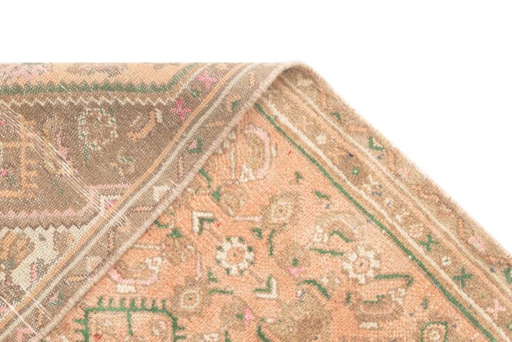 Detail image of 4' 2 x 7' 6 Hamedan Rug