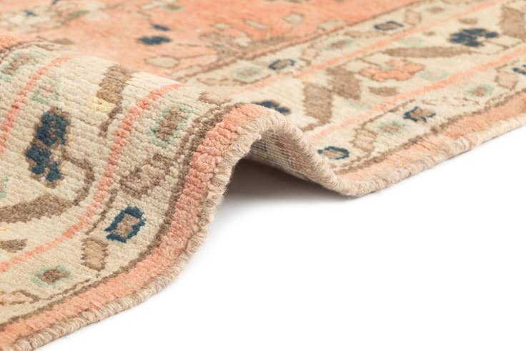 Detail image of 3' 3 x 8' Hamedan Rug