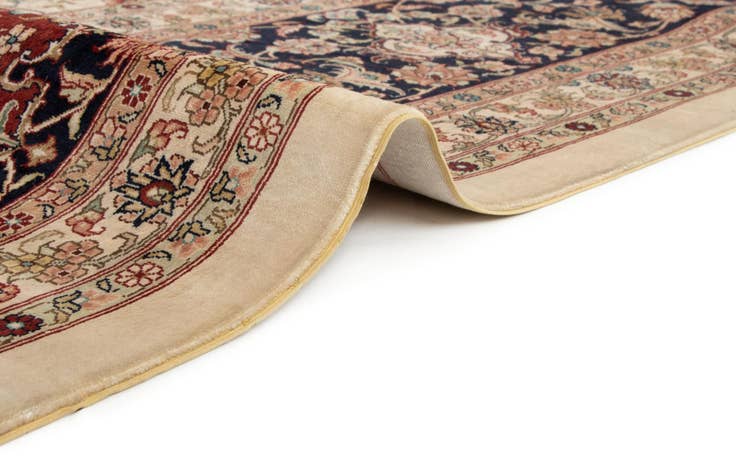 Detail image of 9' 1 x 12' 2 Hand Knotted Hereke Rug