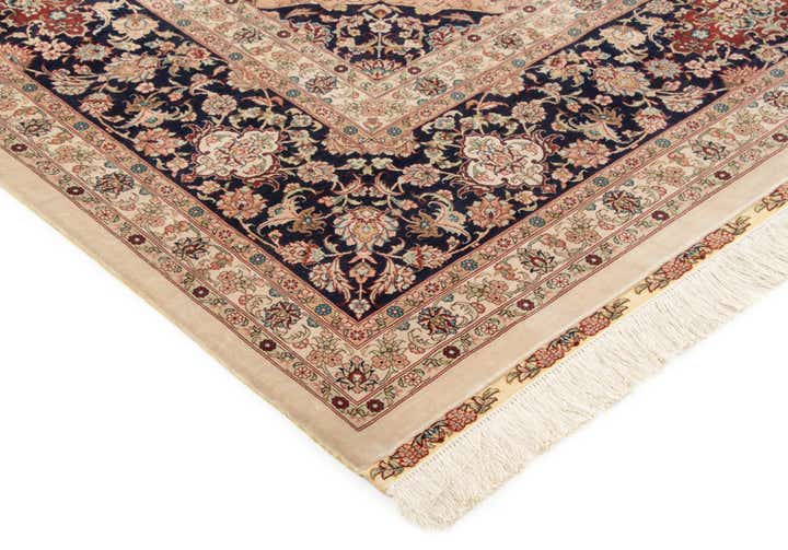 9' 1 x 12' 2 Hand Knotted Hereke Rug