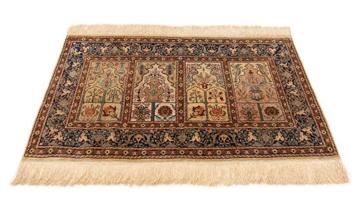 Detail image of 2' 8 x 4' 5 Hereke Silk Rug