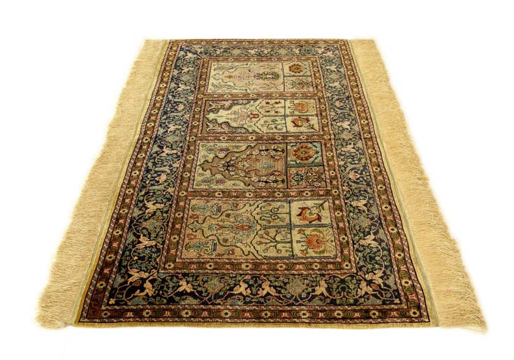 Detail image of 2' 8 x 4' 5 Hereke Silk Rug