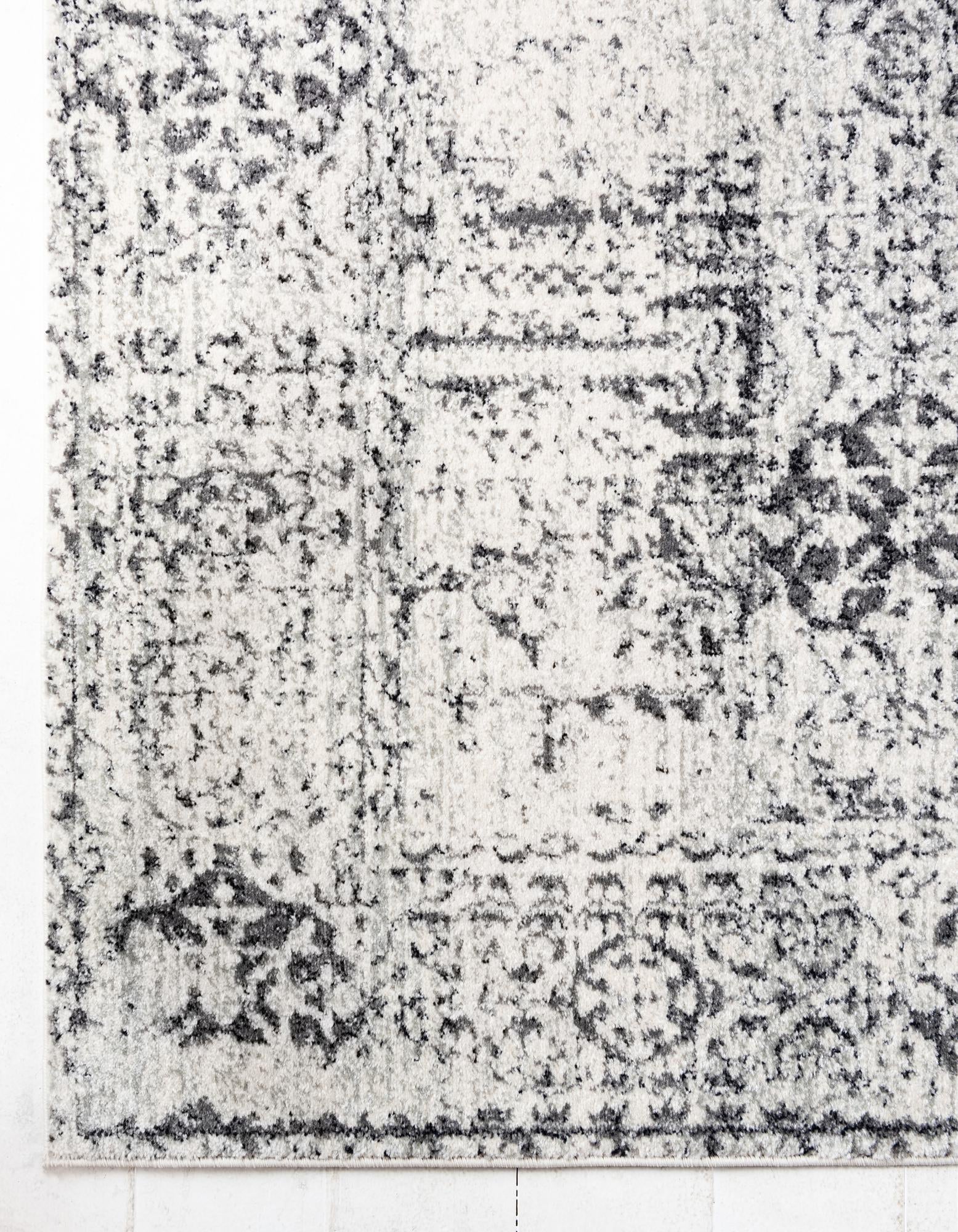 5' x 8' Heritage Rug