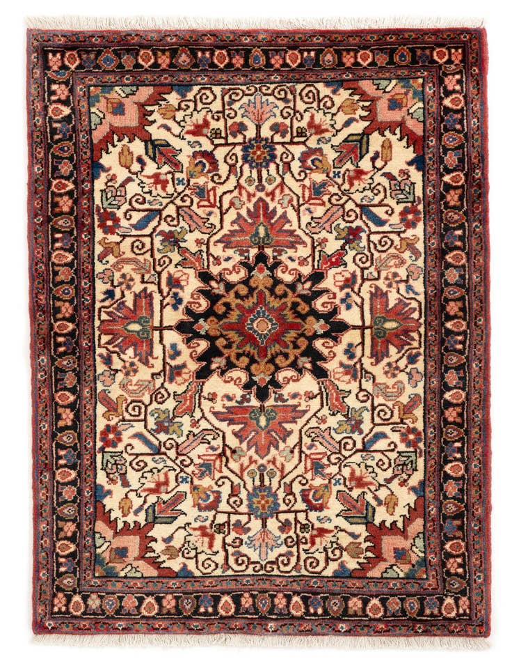 Detail image of 3' 6 x 5' 4 Hand Knotted Heriz Persian Wool Rug