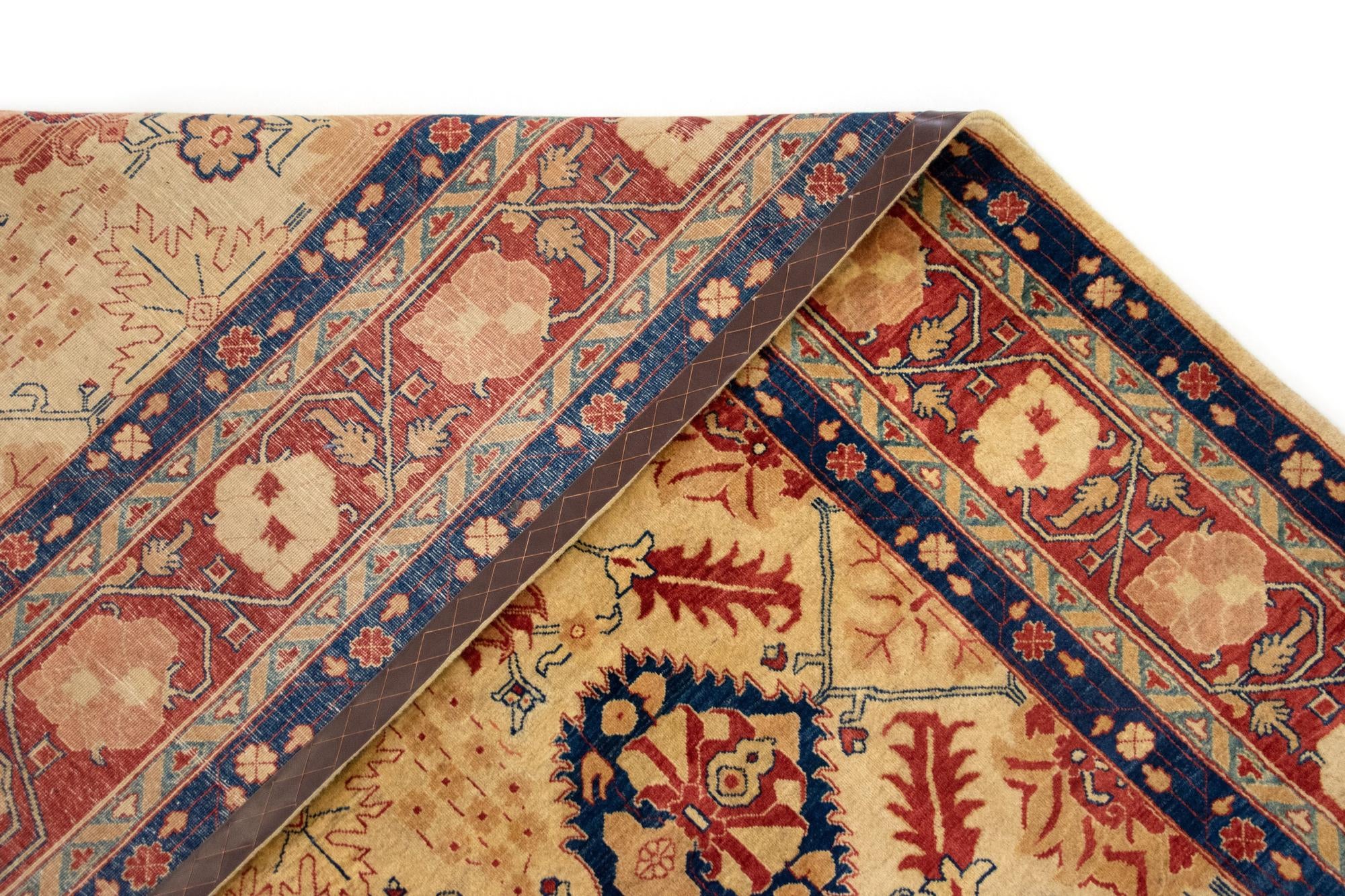 7' 9 x 9' 11 Hand Knotted Heriz Persian Wool Rug