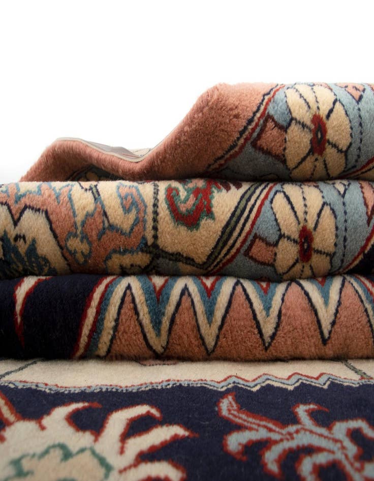 Detail image of 6' 8 x 9' 9  Hand Knotted Indo Tabriz Wool Rug