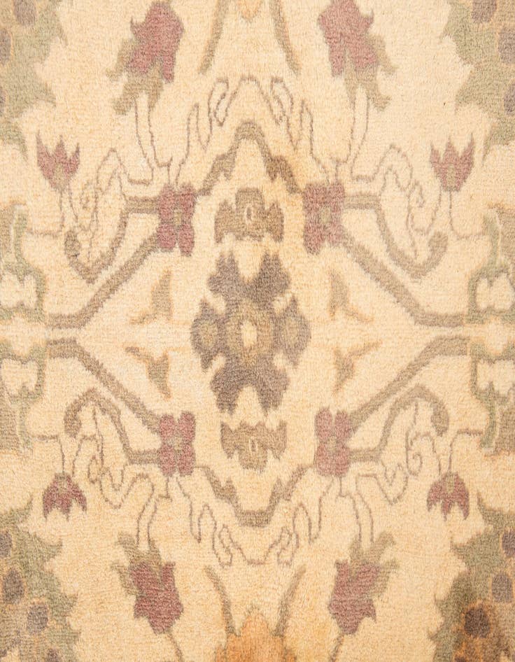 Detail image of 8' 3 x 10' 6  Hand Knotted Indo Tabriz Wool Rug