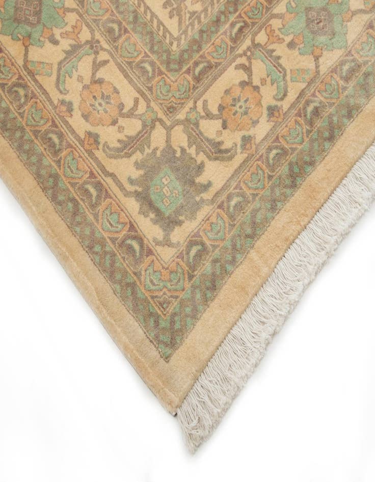 Detail image of 8' 3 x 9' 10 Hand Knotted Indo Ziegler Wool Rug