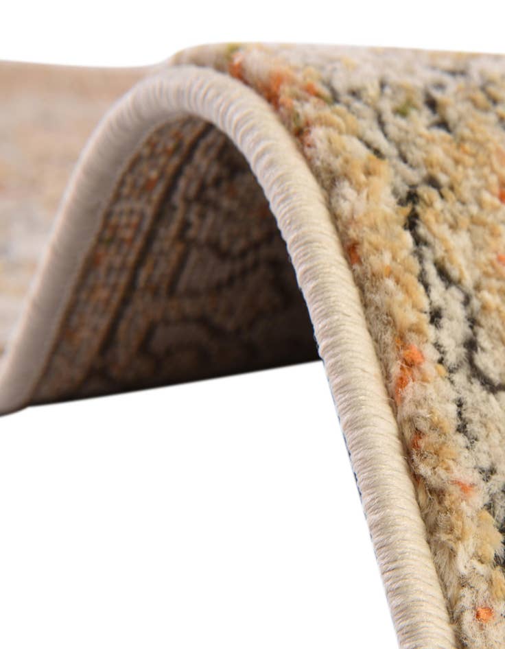 Detail image of 5' x 8' Isabella Rug