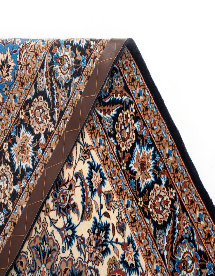 Detail image of 3' 8 x 5' 10 Isfahan Rug