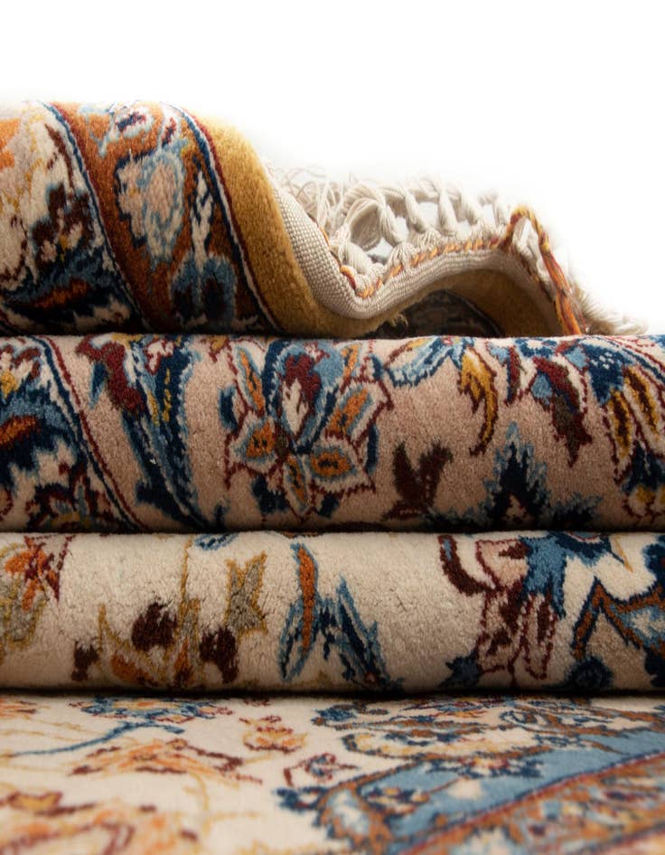 Detail image of 4' 9 x 7' 3  Hand Knotted Isfahan Persian Rug