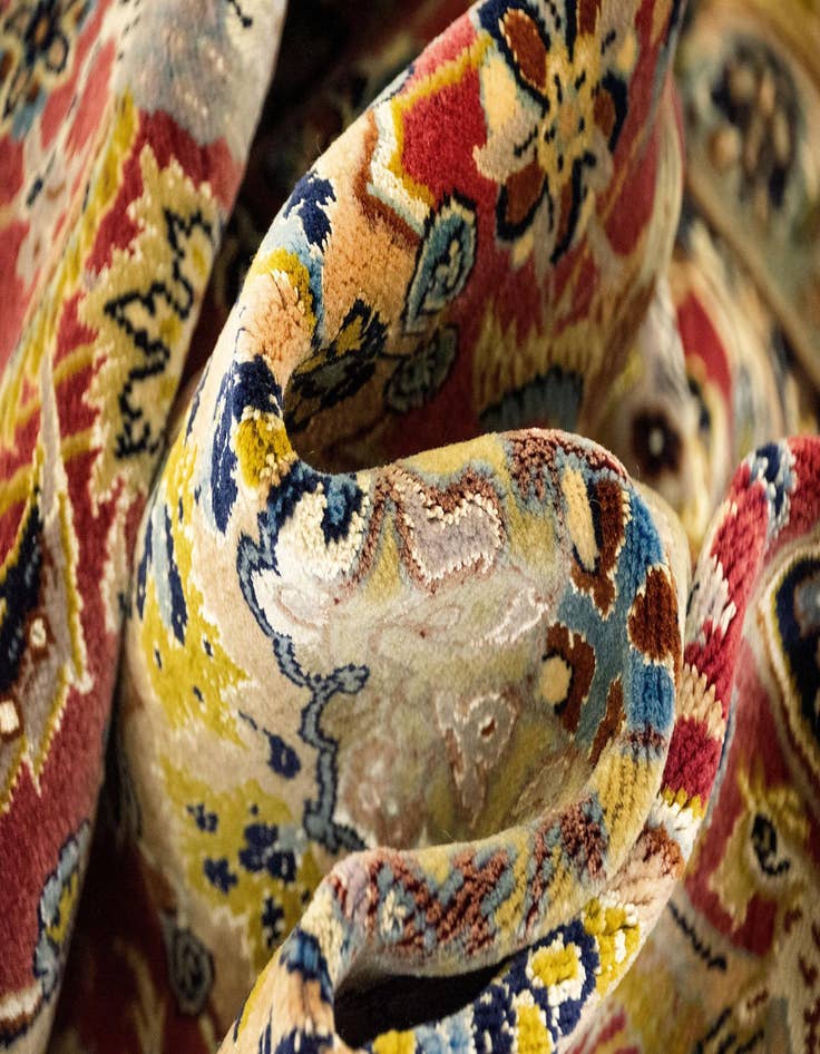 Detail image of 5' 9 x 9' 1  Hand Knotted Isfahan Persian Rug