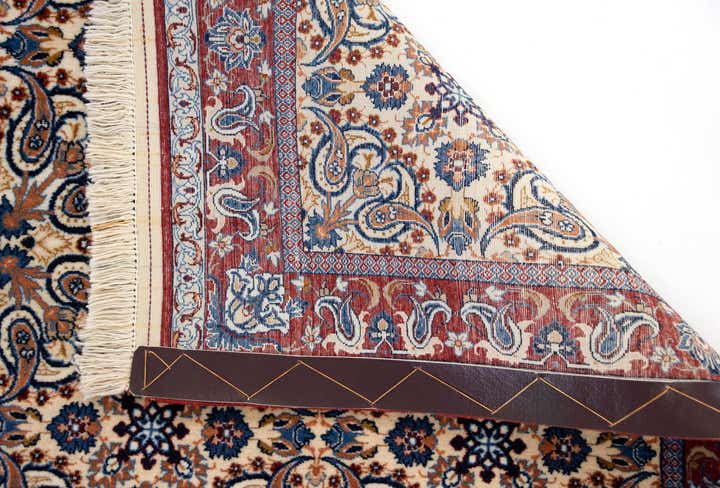2' 2 x 3' 7 Isfahan Rug