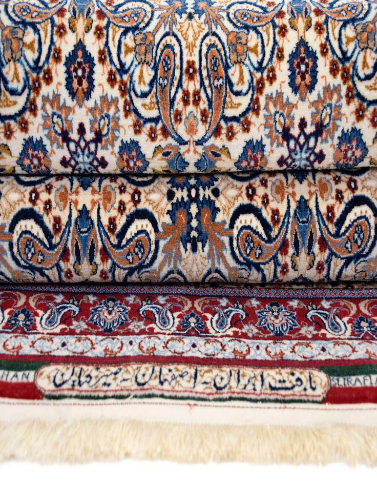 Detail image of 2' 2 x 3' 7 Isfahan Rug