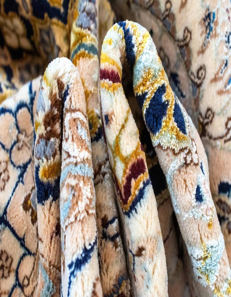 Detail image of 10' x 14' 5  Hand Knotted Isfahan Persian Rug