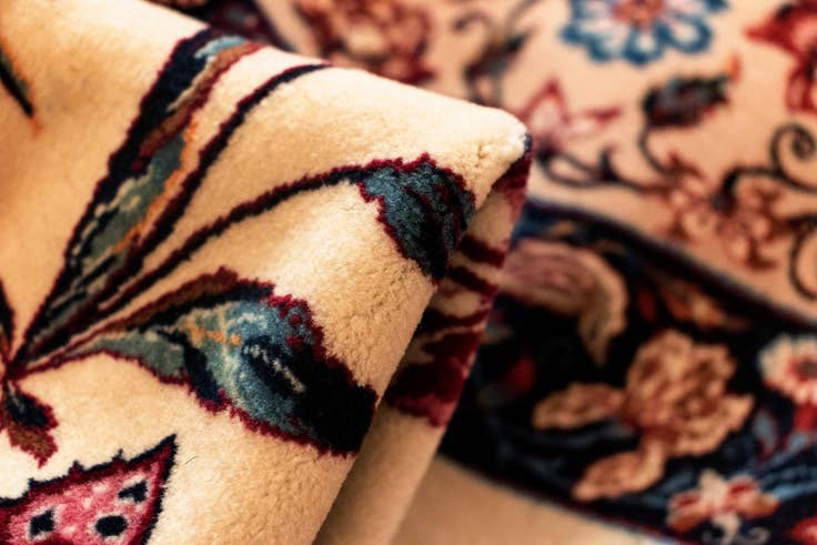 Detail image of 4' 10 x 7' 8 Isfahan Wool Rug