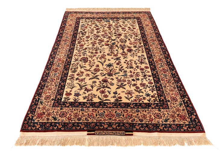 Detail image of 4' 10 x 7' 8 Isfahan Wool Rug