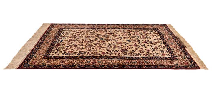 4' 10 x 7' 8 Isfahan Wool Rug