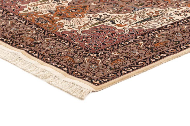 Detail image of 2' 11 x 4' 8 Isfahan Rug