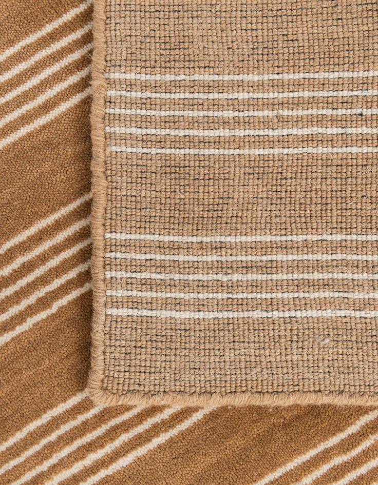 Detail image of 2' 2 x 3' 2 Jill Zarin Natural Wool Rug
